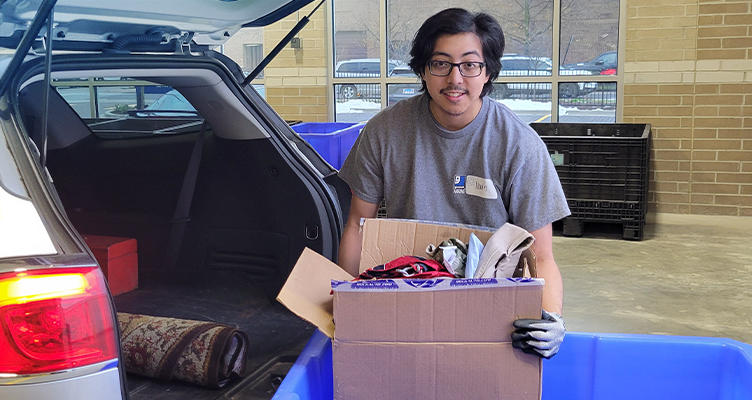 Donation attendant